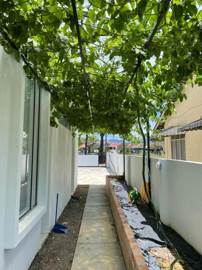 Garden Holiday home
